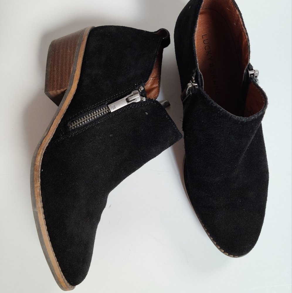 Lucky Brand Finesse Ankle Booties with double zipper.